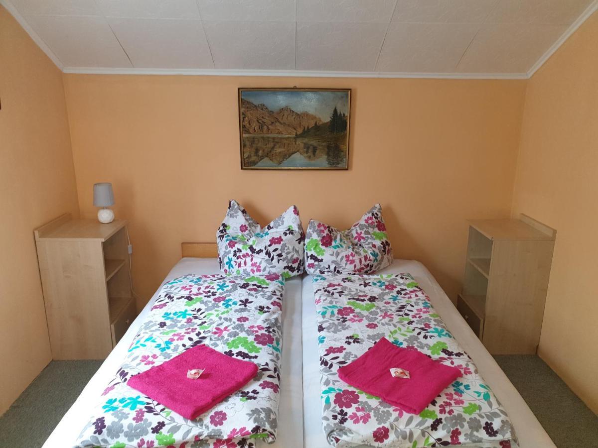 RabaszentmihalyRaba Part Apartman公寓式酒店 外观 照片