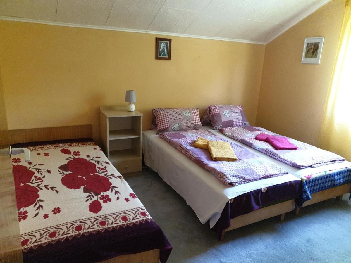 RabaszentmihalyRaba Part Apartman公寓式酒店 外观 照片
